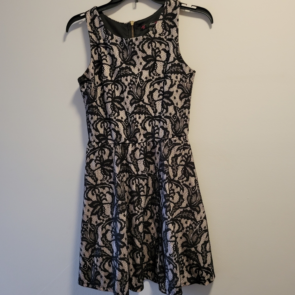 Black and tan lace dress